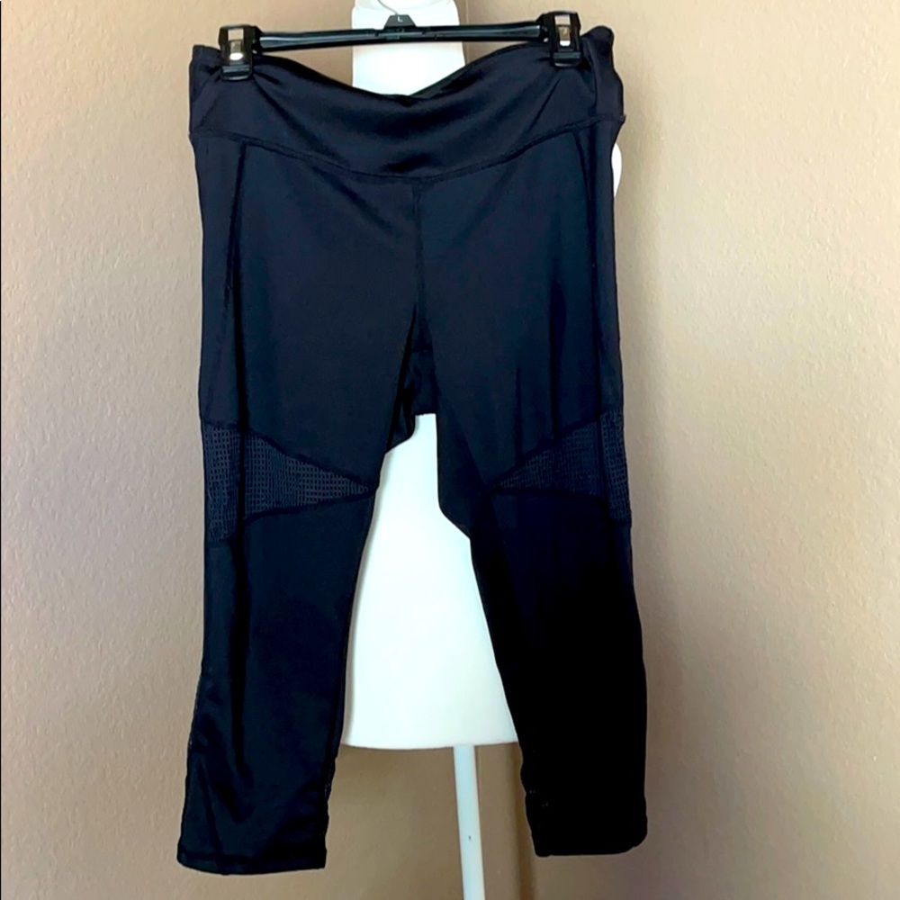 Zella high waisted block crop leggings